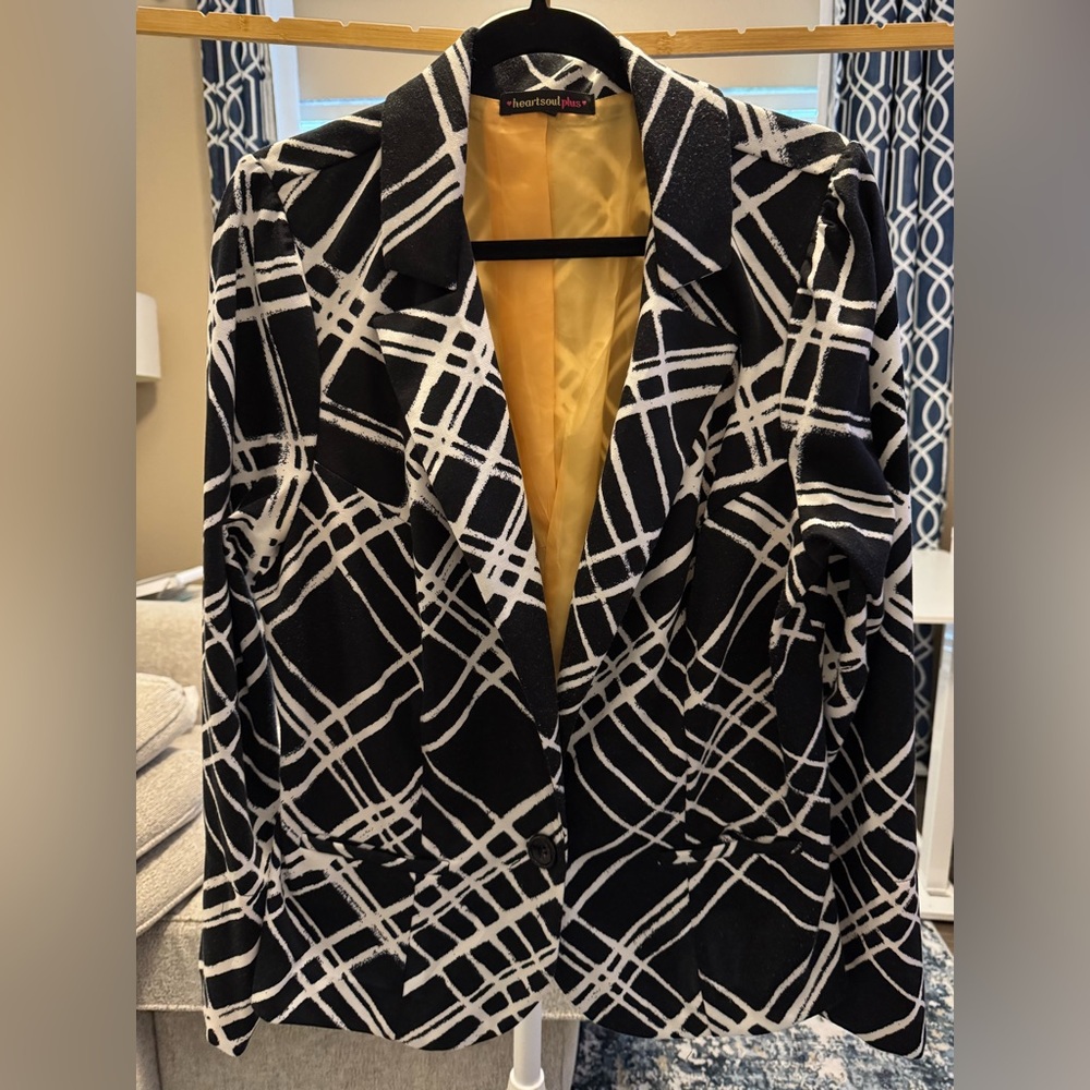 HeartSoul Black and White Patterned Blazer